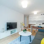 Golden Sun Apartments - Solny